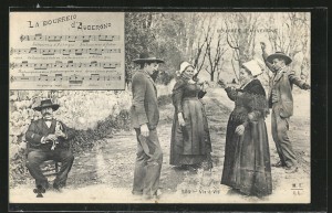 AK-Bourree-d-Auvergne-La-Bourreio-d-Aubergno-Dudelsackpfeifer-spielt-zum-Tanz[1]